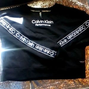 Calvin Klein Performance Crop Top Sweater (M)
